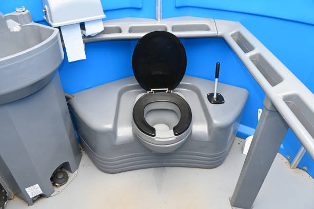 Best Portable restroom trailer rental  in Wayne Heights, PA